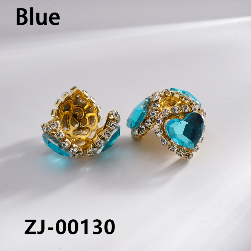  3-Petal Heart Rhinestone Bead Caps