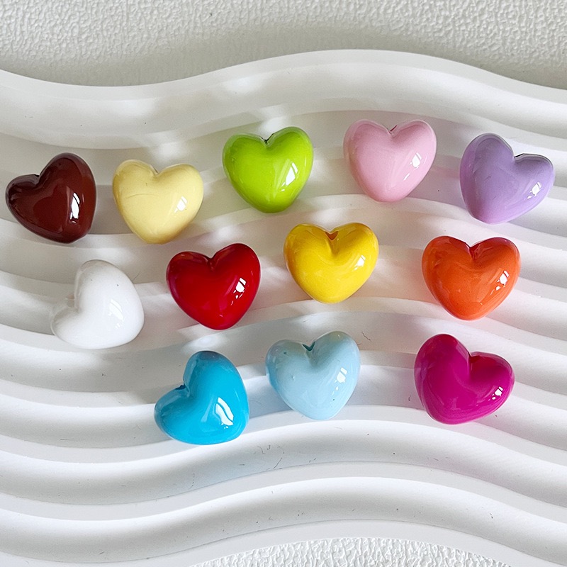 3D Heart Acrylic Beads