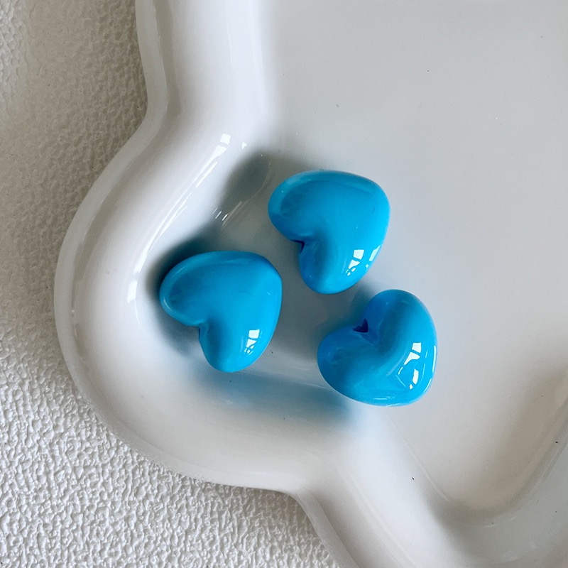 3D Heart Acrylic Beads