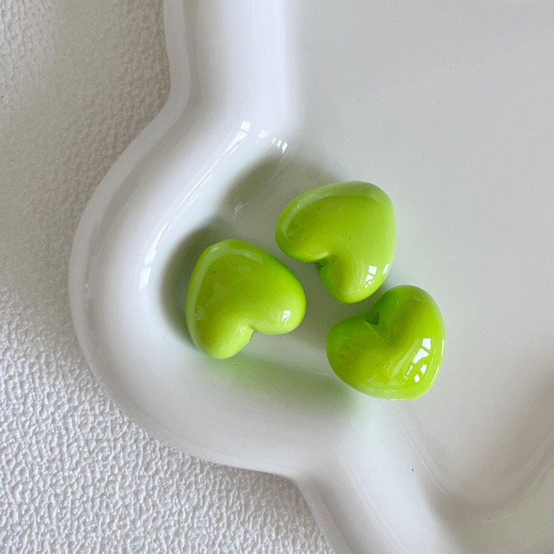 3D Heart Acrylic Beads