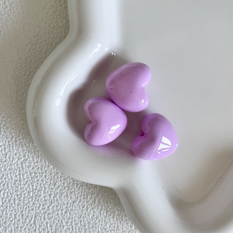 3D Heart Acrylic Beads