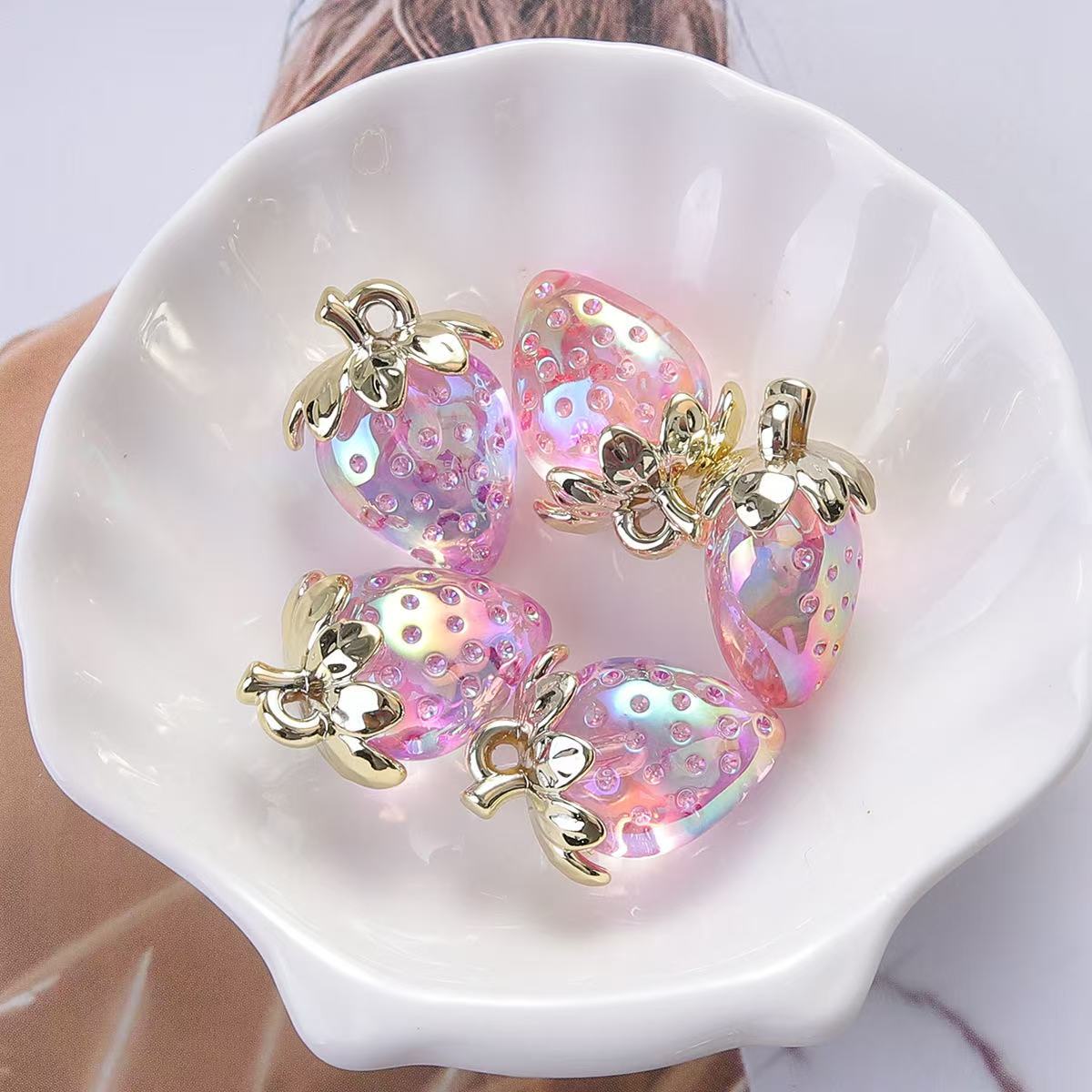 10pcs 23*32mm Cartoon  Strawberry  Charms Pendant for DIY Items