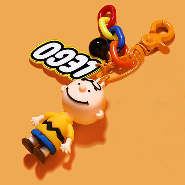 1pc Snoopy Keychain, Cute Anime Keychain, Kawaii Car Keychain Accessories,Key Purse Handbag Charms for Women