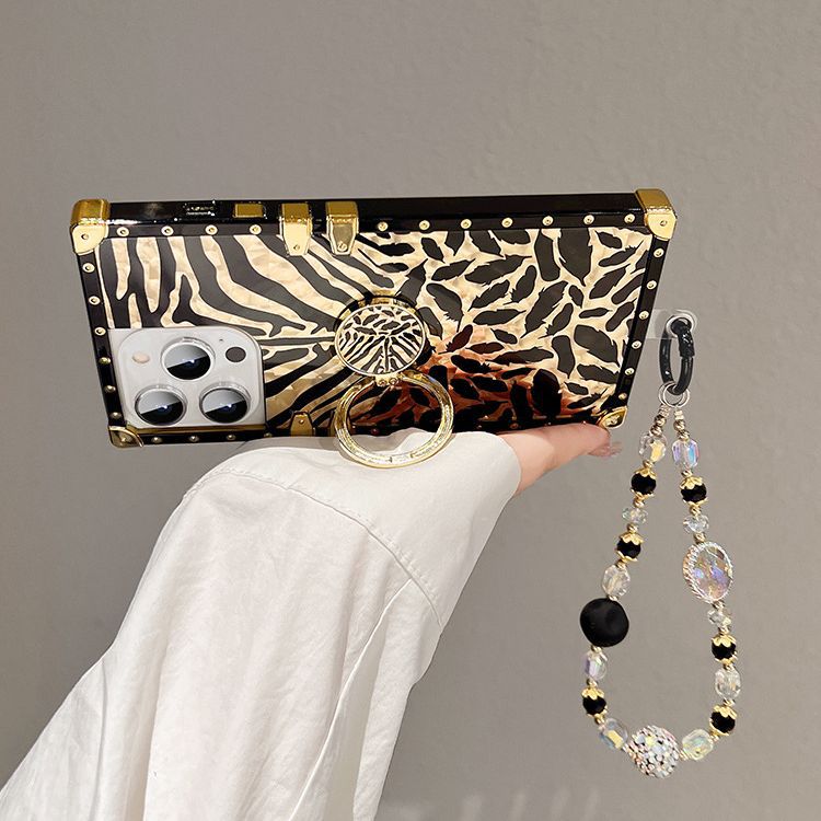 Atnaujinkite savo iPhone žaidimą! 📱✨ Nemokamas geriausio sportinio dėklo pristatymas šiandien. Gaukite savo dabar!