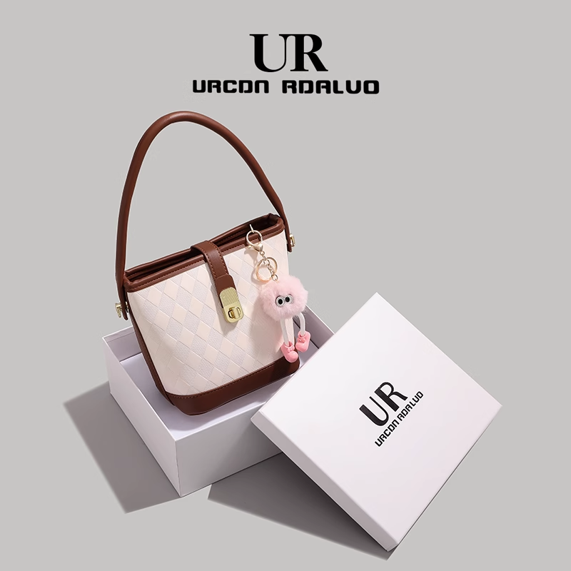 [UR®]💗💃UR mielas pliušinis kibiras su pakabuku👜2023 nauja madinga ir madinga didelės talpos rankinė ant peties 😍