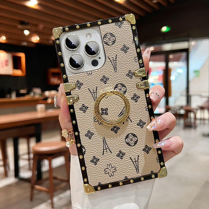 Atnaujinkite savo iPhone žaidimą! 📱✨ Nemokamas geriausio sportinio dėklo pristatymas šiandien. Gaukite savo dabar!