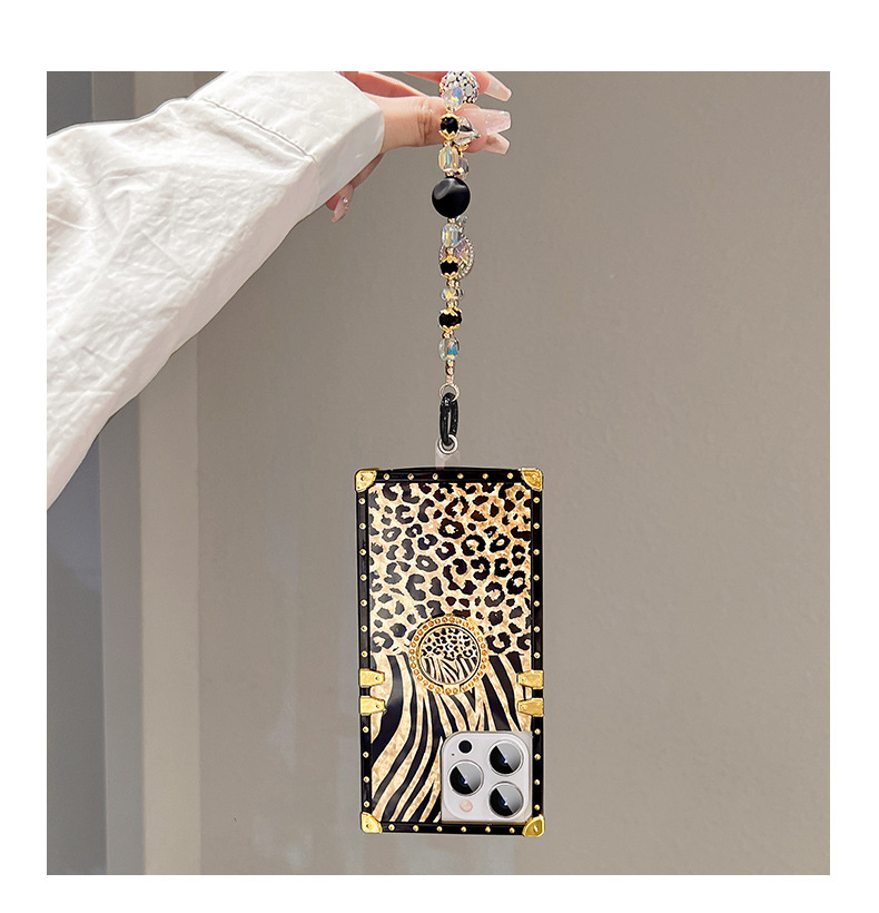 Atnaujinkite savo iPhone žaidimą! 📱✨ Nemokamas geriausio sportinio dėklo pristatymas šiandien. Gaukite savo dabar!