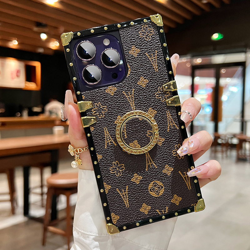 Atnaujinkite savo iPhone žaidimą! 📱✨ Nemokamas geriausio sportinio dėklo pristatymas šiandien. Gaukite savo dabar!