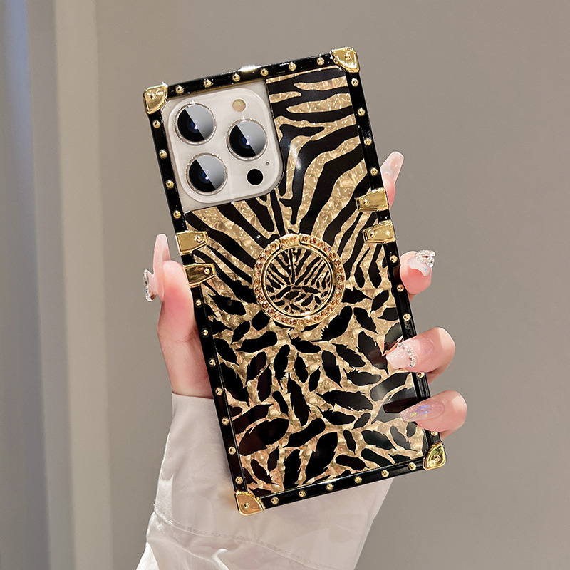 Atnaujinkite savo iPhone žaidimą! 📱✨ Nemokamas geriausio sportinio dėklo pristatymas šiandien. Gaukite savo dabar!