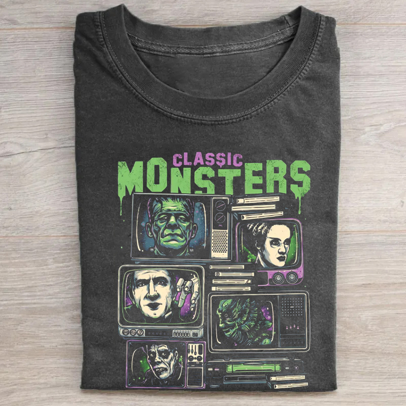 Spooky Halloween Grunge Graphic T-Shirt