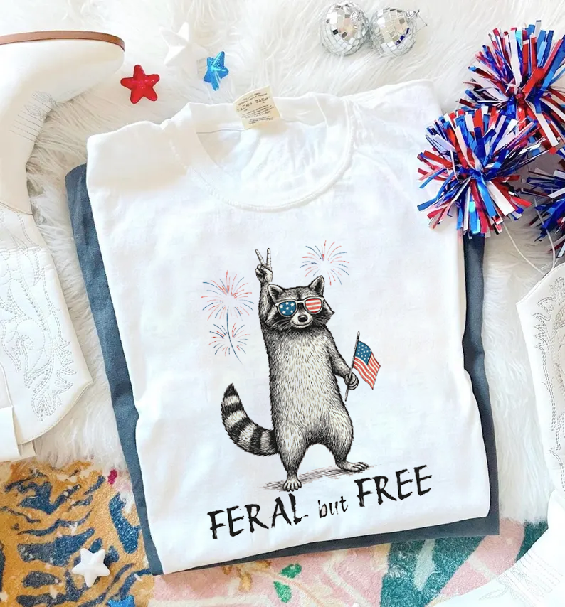 Vintage Patriotic Raccoon T-shirt