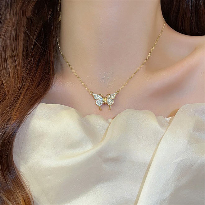 🔥Christmas Pre-sale🎁Magnetic Clasp Butterfly Necklace