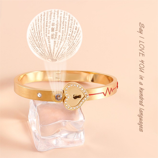 Key to My Heart Couple Key Necklace and Love Lock Bracelet Gift Set