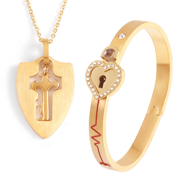 Key to My Heart Couple Key Necklace and Love Lock Bracelet Gift Set