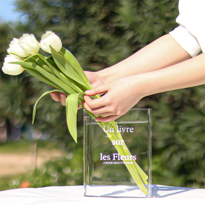 📙Books About Flowers - Book Vase (Flowers not included)🌷