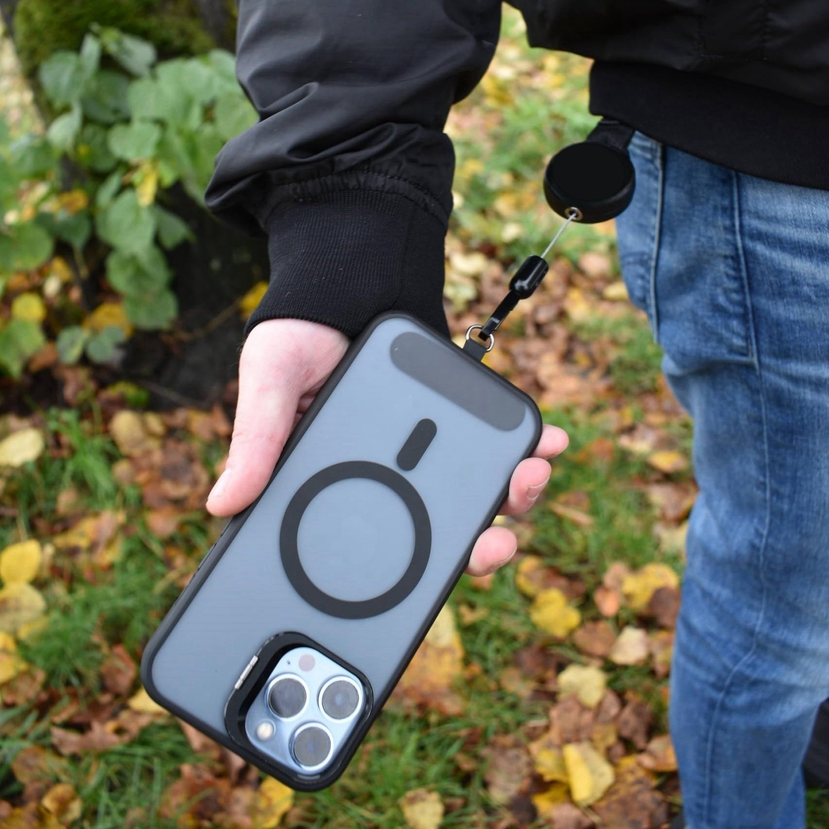 Anti-Theft Phone Tether