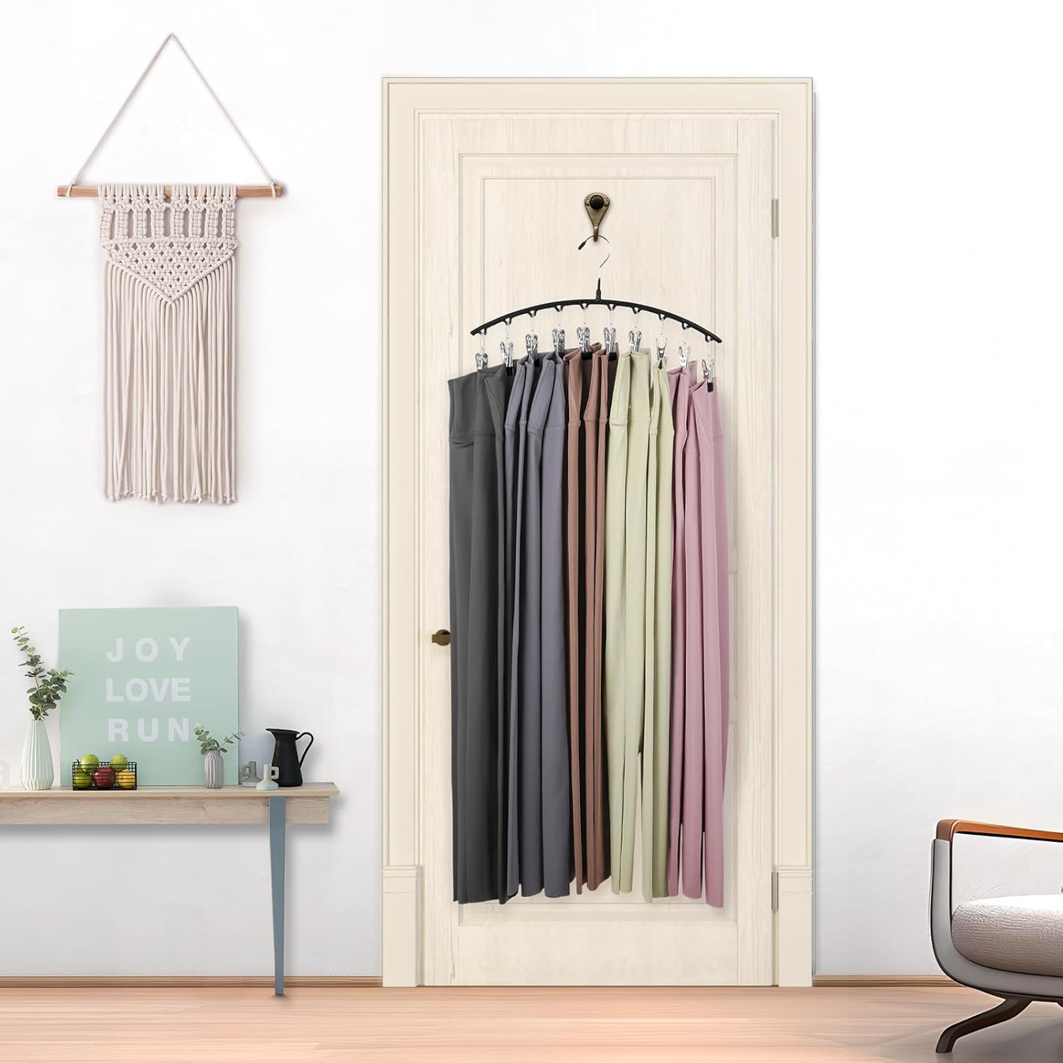 Legging Organizer for Closet, Metal Yoga Pants Hanger w/Rubber Coated 4 Pack w/10 Clips Hold 40 Leggings