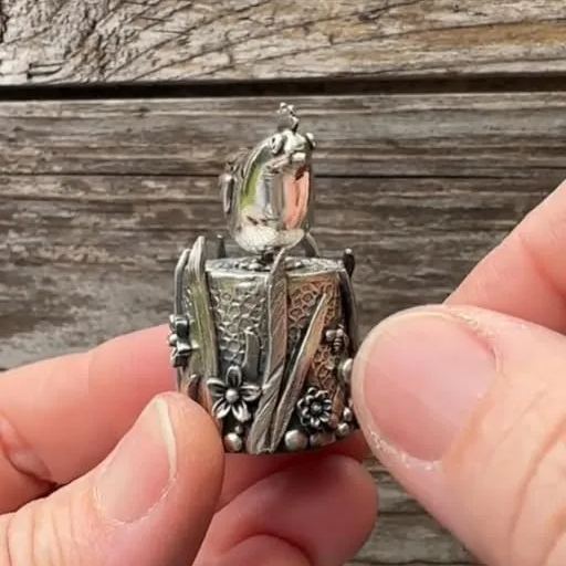 ✨2025 New Arrival🐔 Handcrafted Silver Clay Automata – The Funny Silver Chicken Toy 🐔