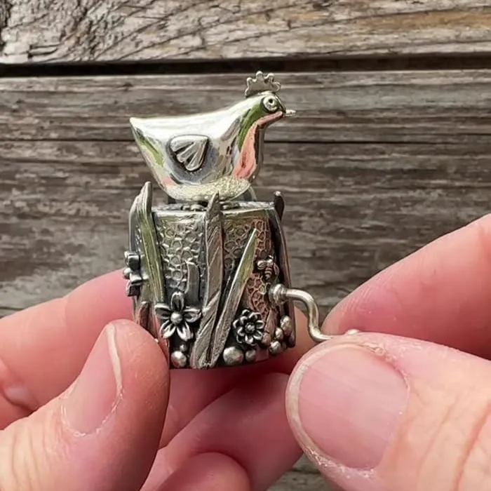 ✨2025 New Arrival🐔 Handcrafted Silver Clay Automata – The Funny Silver Chicken Toy 🐔