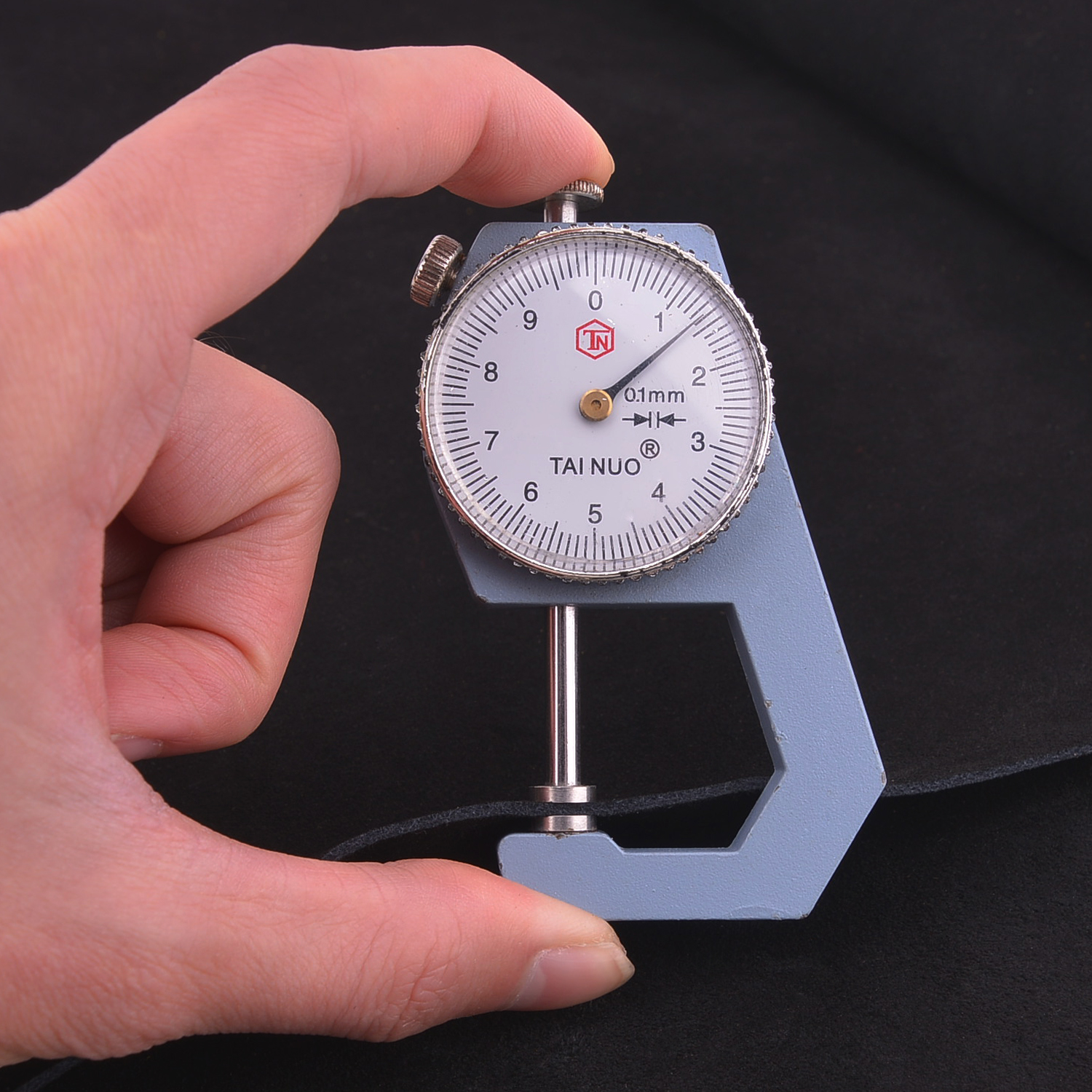 Suede Skin Leather Hide Cowhide Leather for Workshop and DIY Crafts 1.5mm Thick