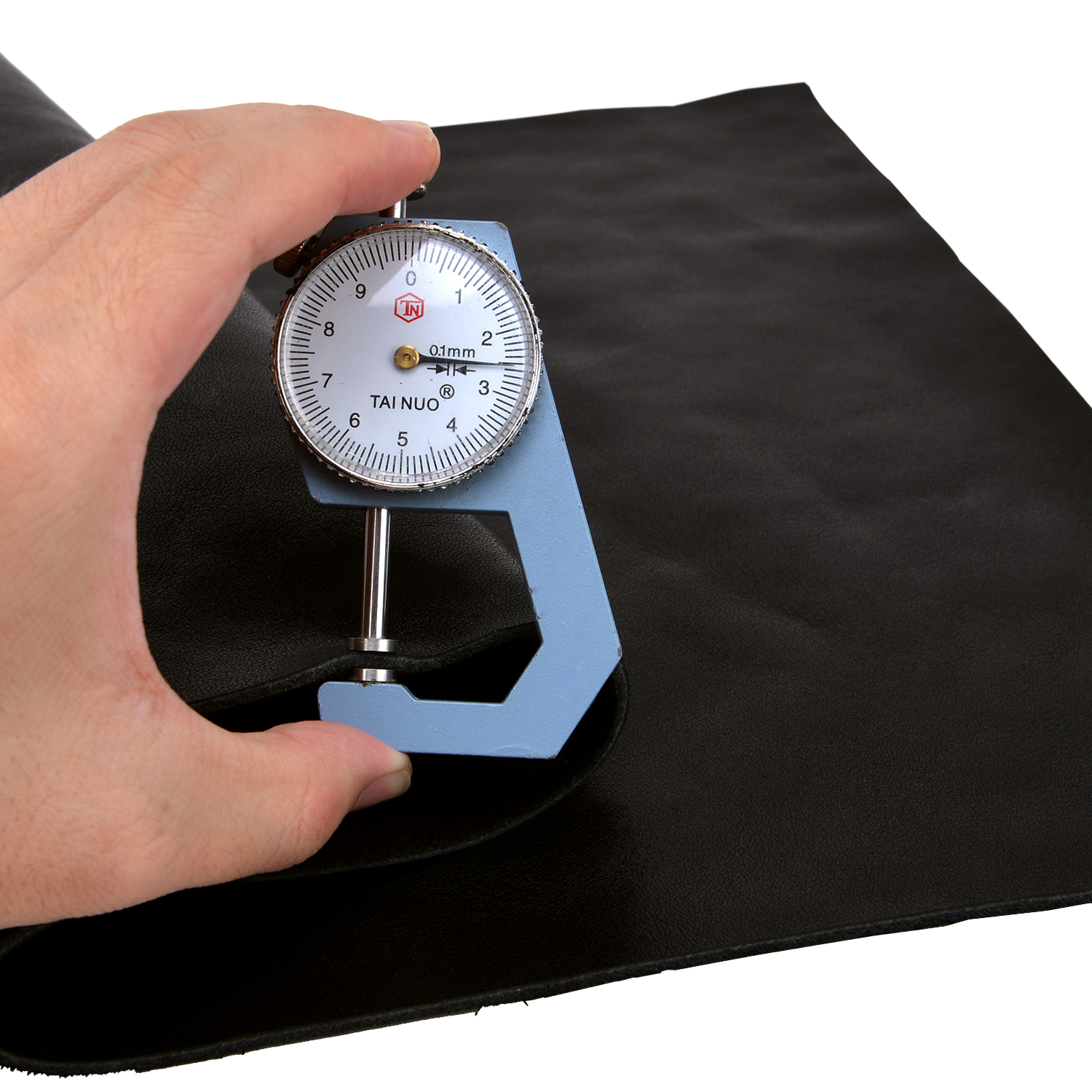 Wayne's dog Cowhide Leather Naturally Textured Leather 2-2.3mm DIY