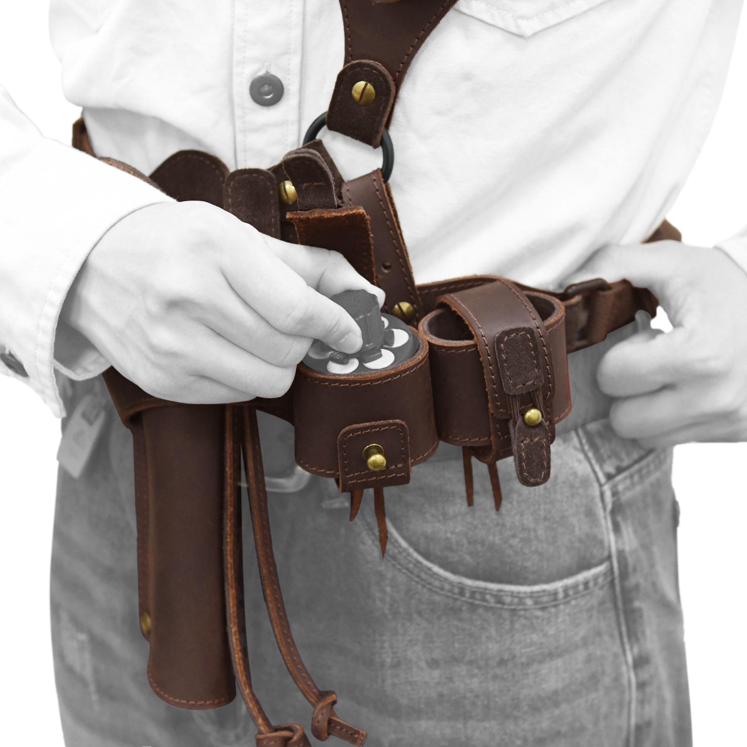 WAYNE'S DOG Leather Shoulder Holster System with Double Magazine Carrier | Leather Gun Holster for Concealed Carry