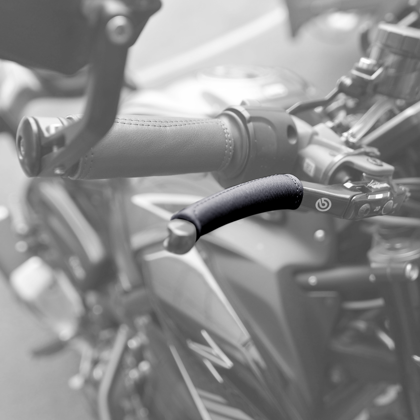   Universal Real Leather Motorcycle Biker Handle Lever Brake Clutch Cover