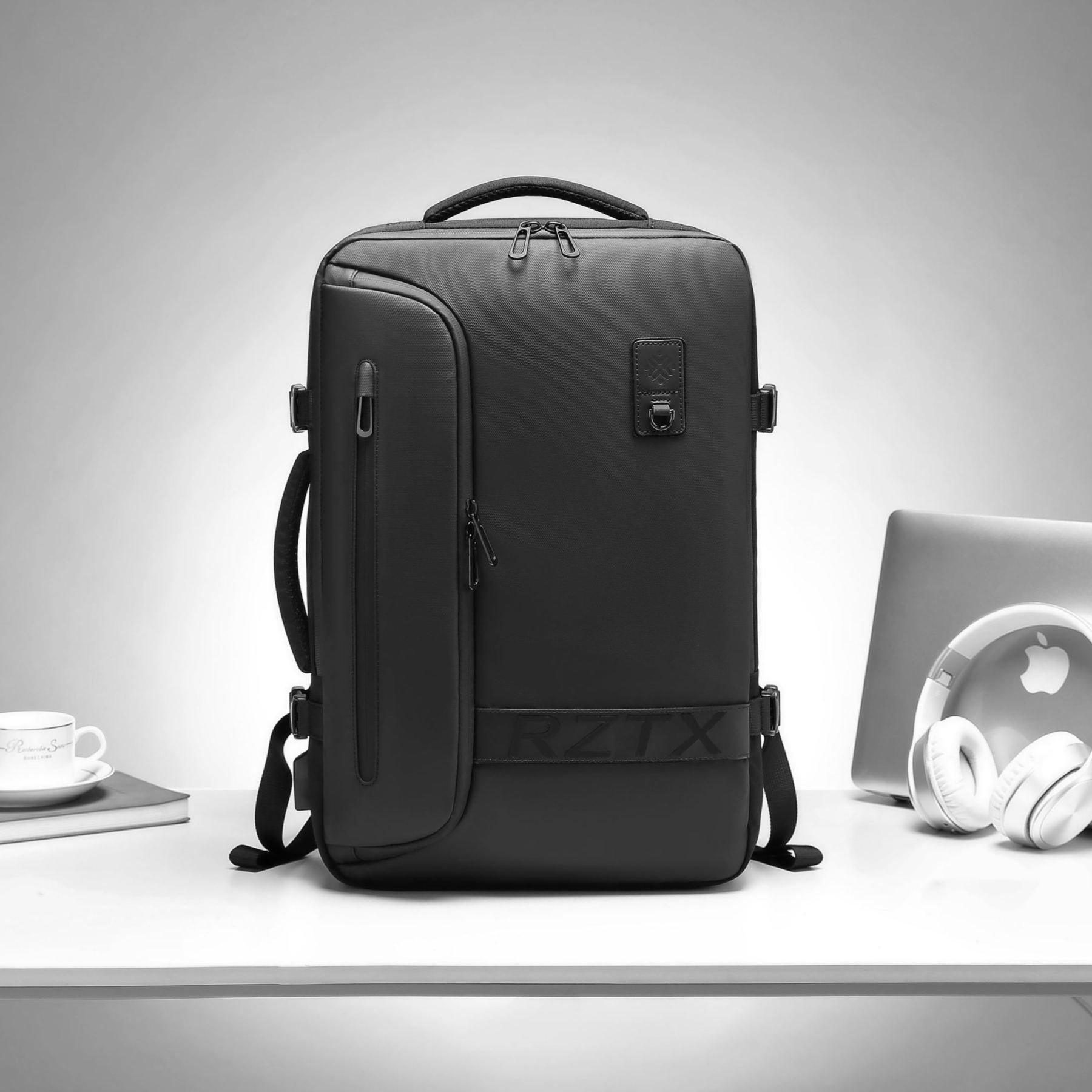 Vacuum Seal Travel Backpack 60L Expandable Air Compression System Water Resistant