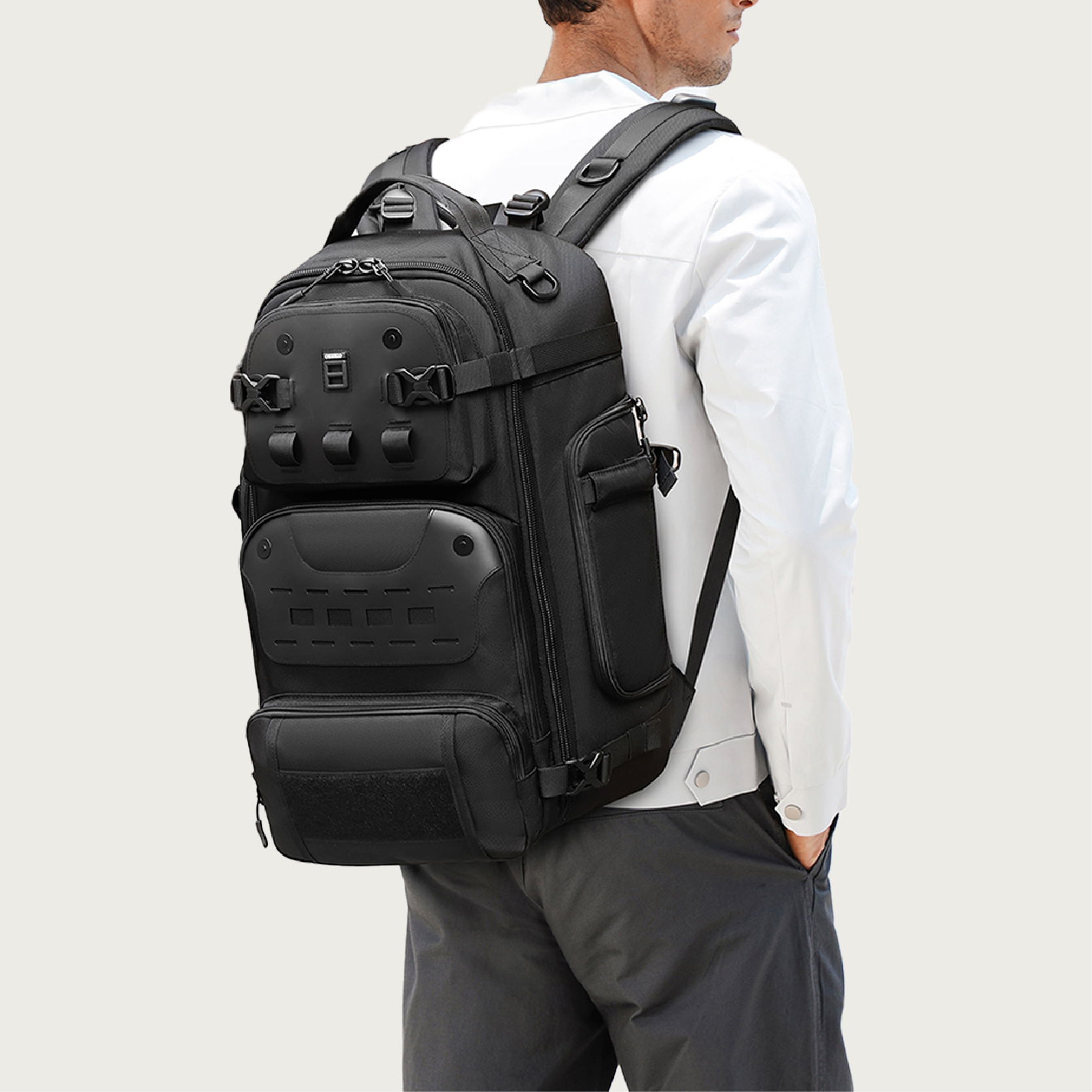 TRAVEL BACKPACK