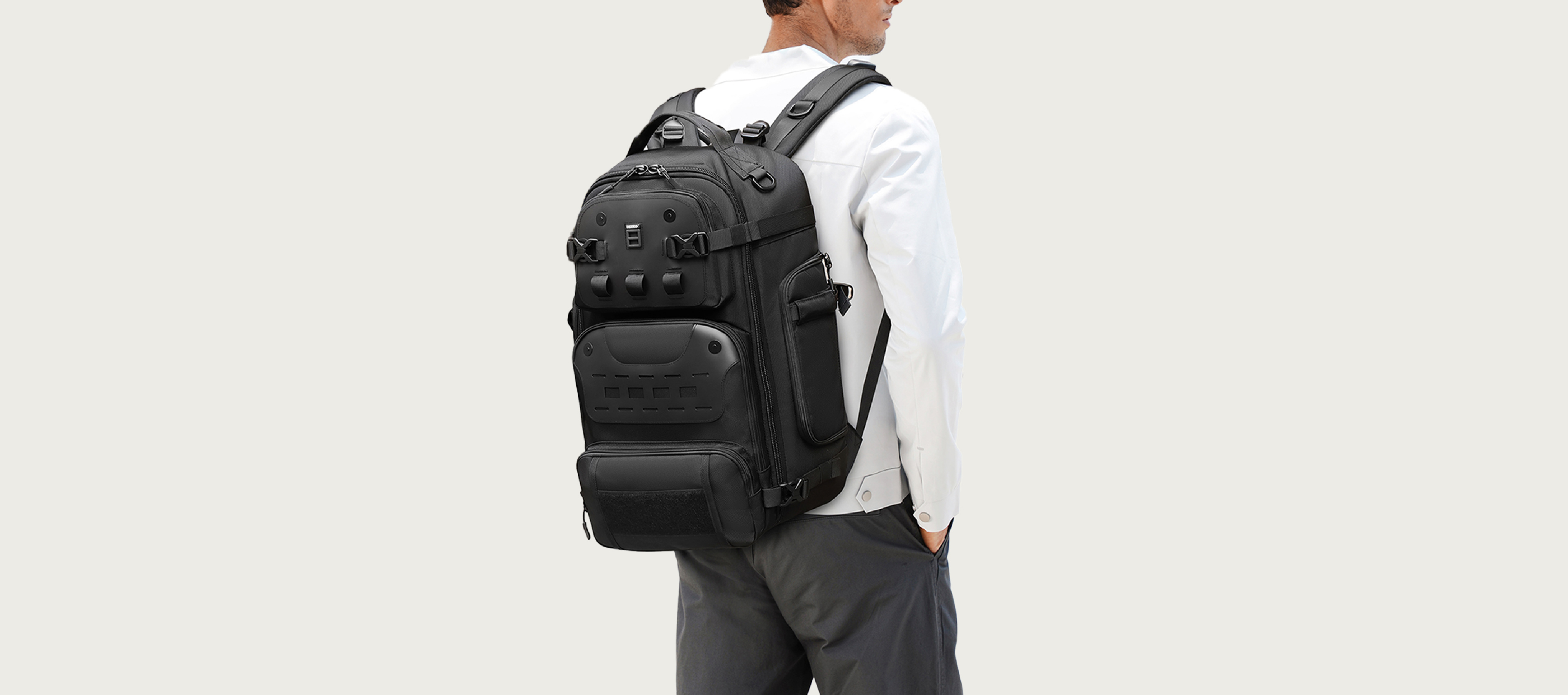 TRAVEL BACKPACK