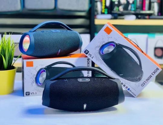 Audio IP67 rezistent la praf și apă|Bluetooth 5.1 de înaltă performanță|20 de ore de viață a bateriei|Open Sound Bully