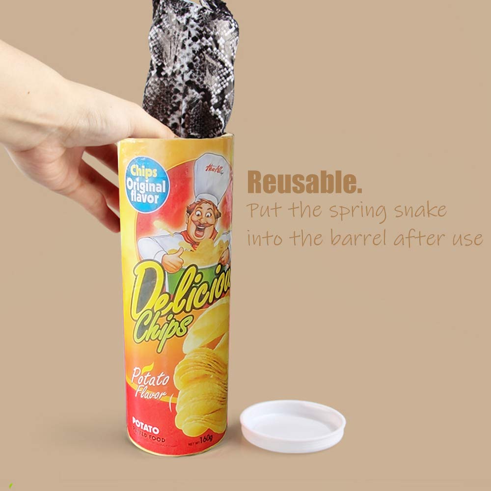 Șarpe care sărită cu chipsuri de cartofi