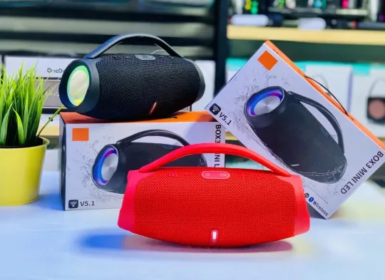 Audio IP67 rezistent la praf și apă|Bluetooth 5.1 de înaltă performanță|20 de ore de viață a bateriei|Open Sound Bully