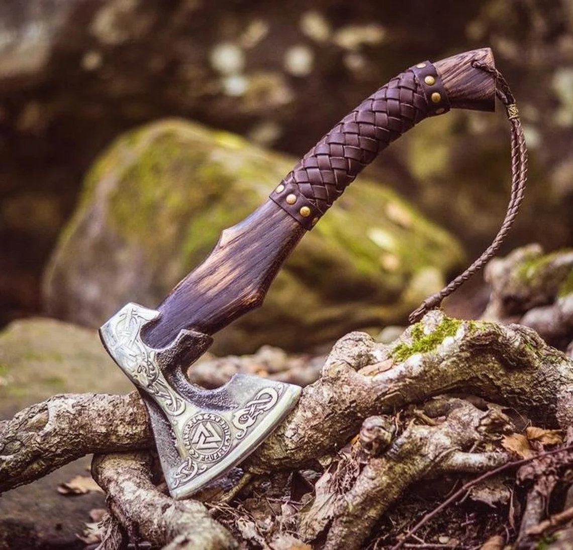 🔥Topor Viking din oțel carbon forjat manual🪓
