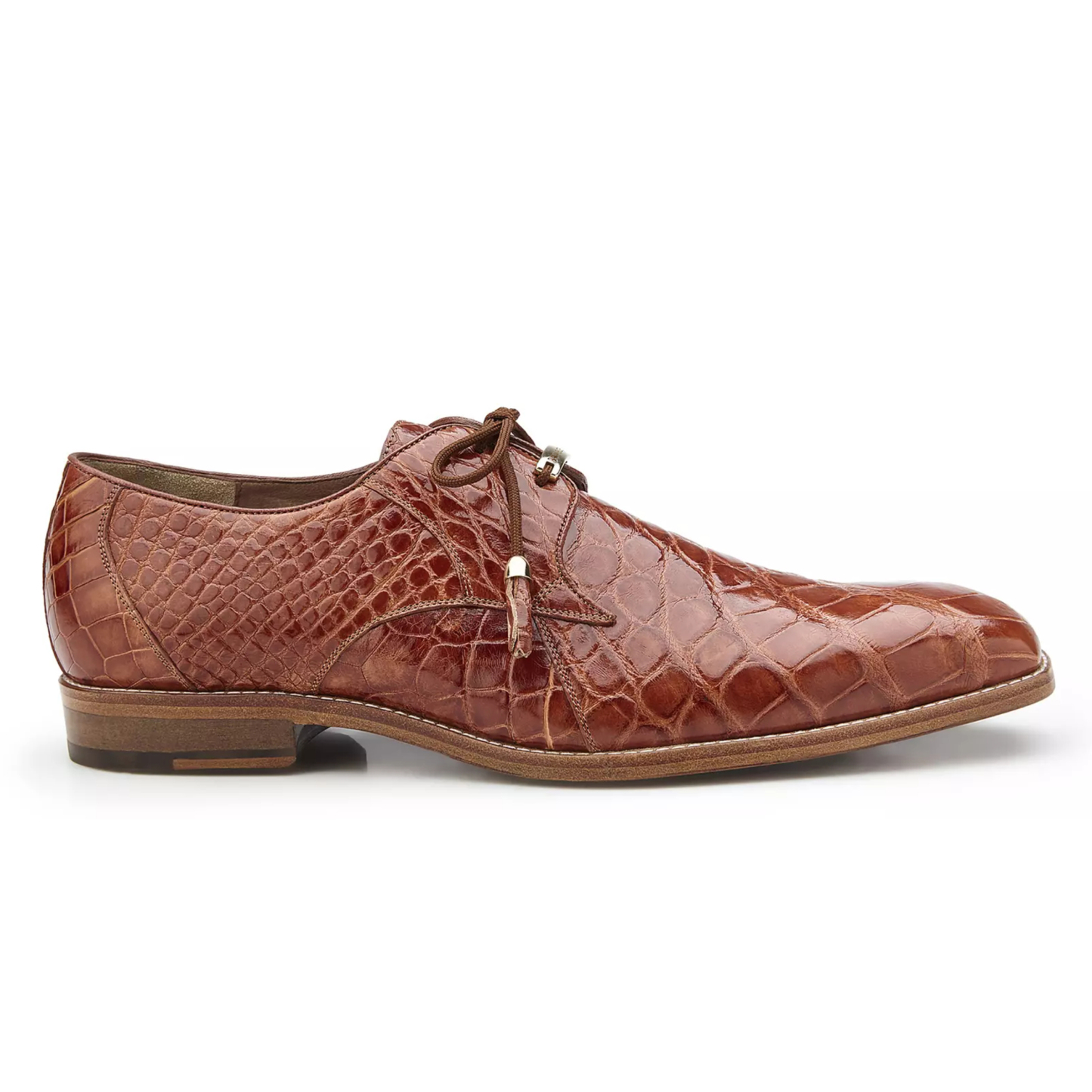 Left angled shot showing the derby lace-up design-Colinshoes