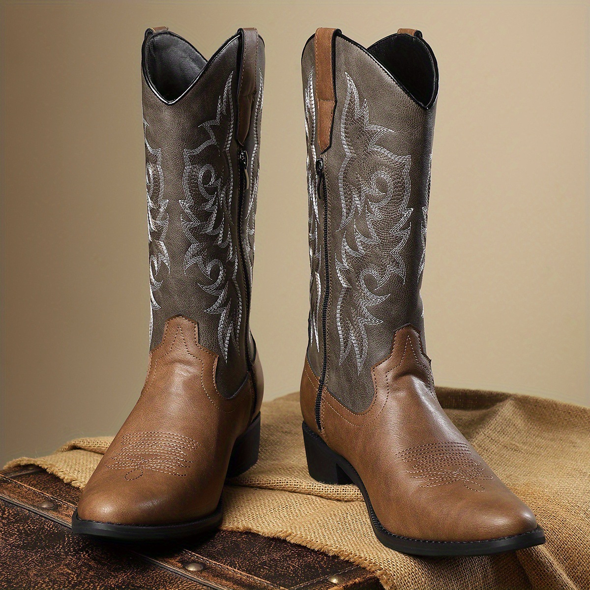 Classic Leather Western Boots with Embroidered Design