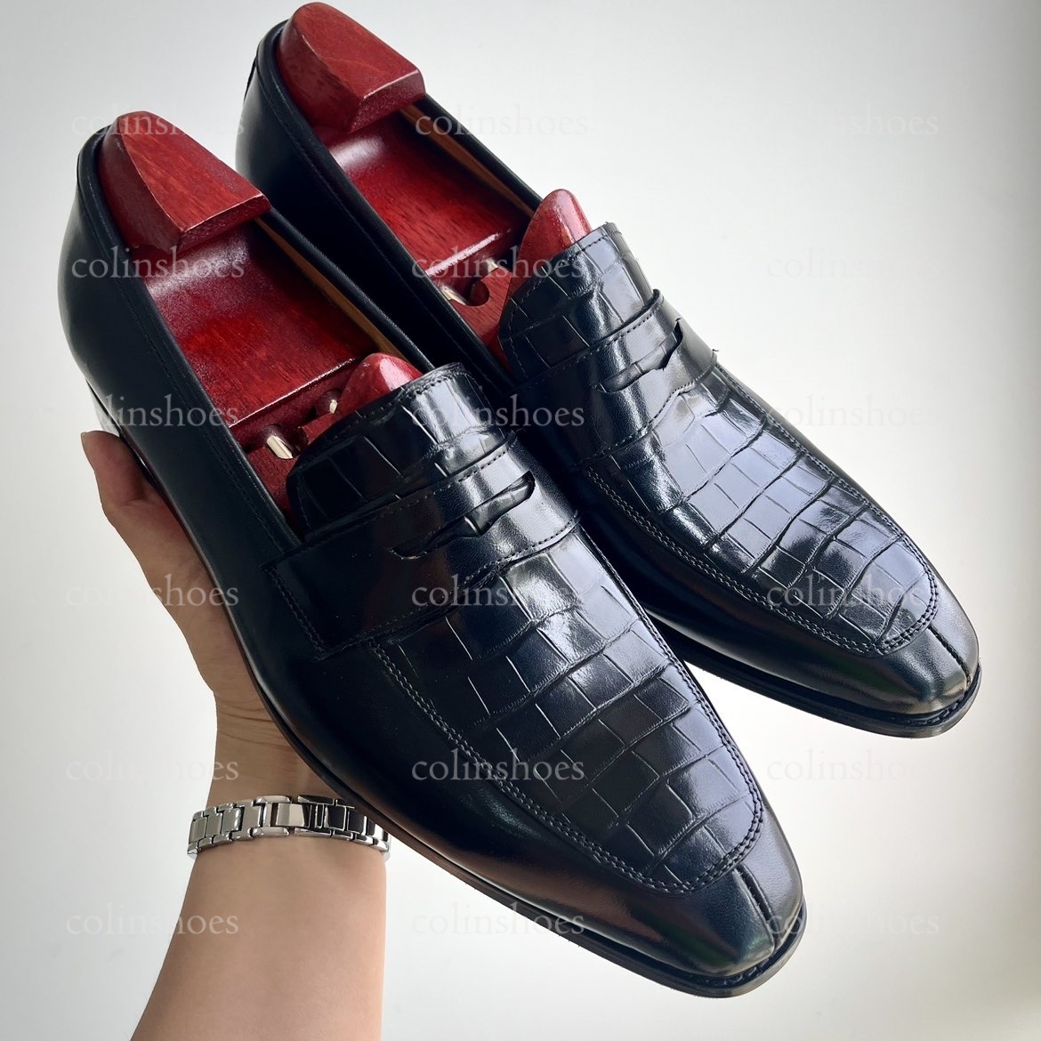 Hand-Pressed Grid-Embossed Penny Leather Loafers-Colinshoes