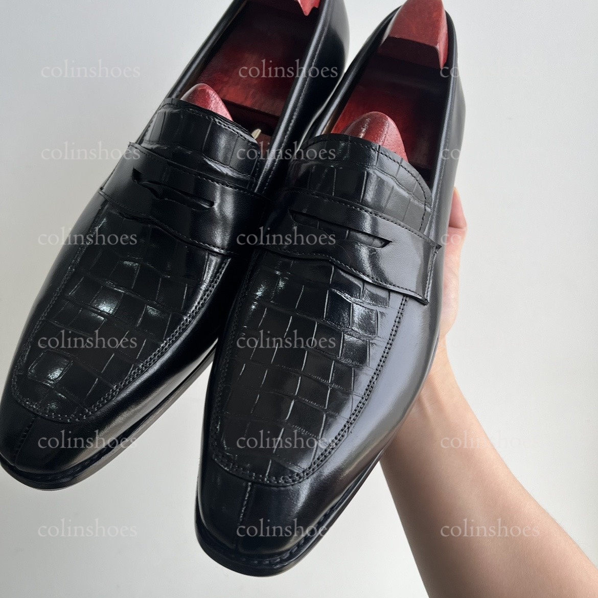 Hand-Pressed Grid-Embossed Penny Leather Loafers-Colinshoes