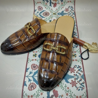 Crocodile Print Horsebit Accent Non-Slip Slides-Colinshoes