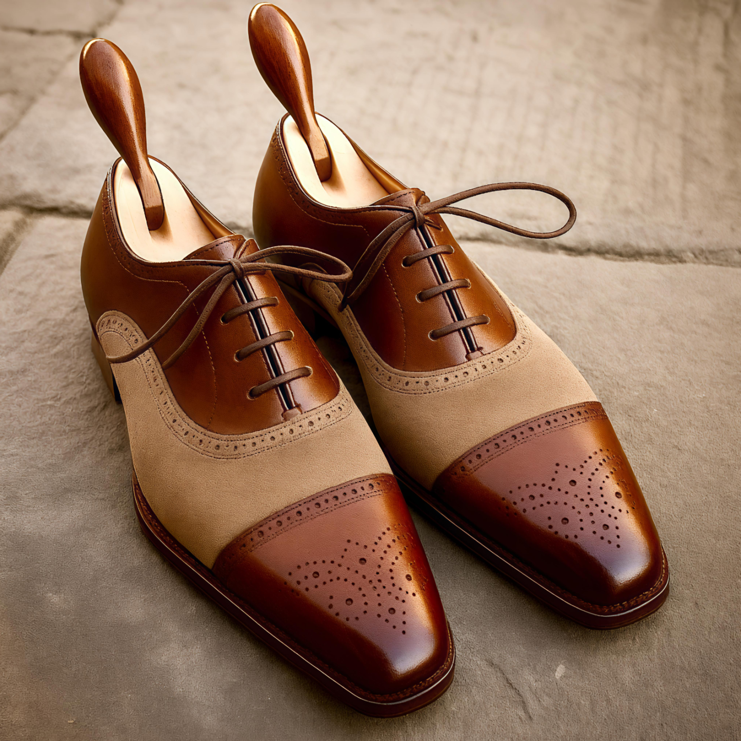 Men’s Two-Tone Oxford Shoes – Genuine Leather & Suede Brogue Cap Toe