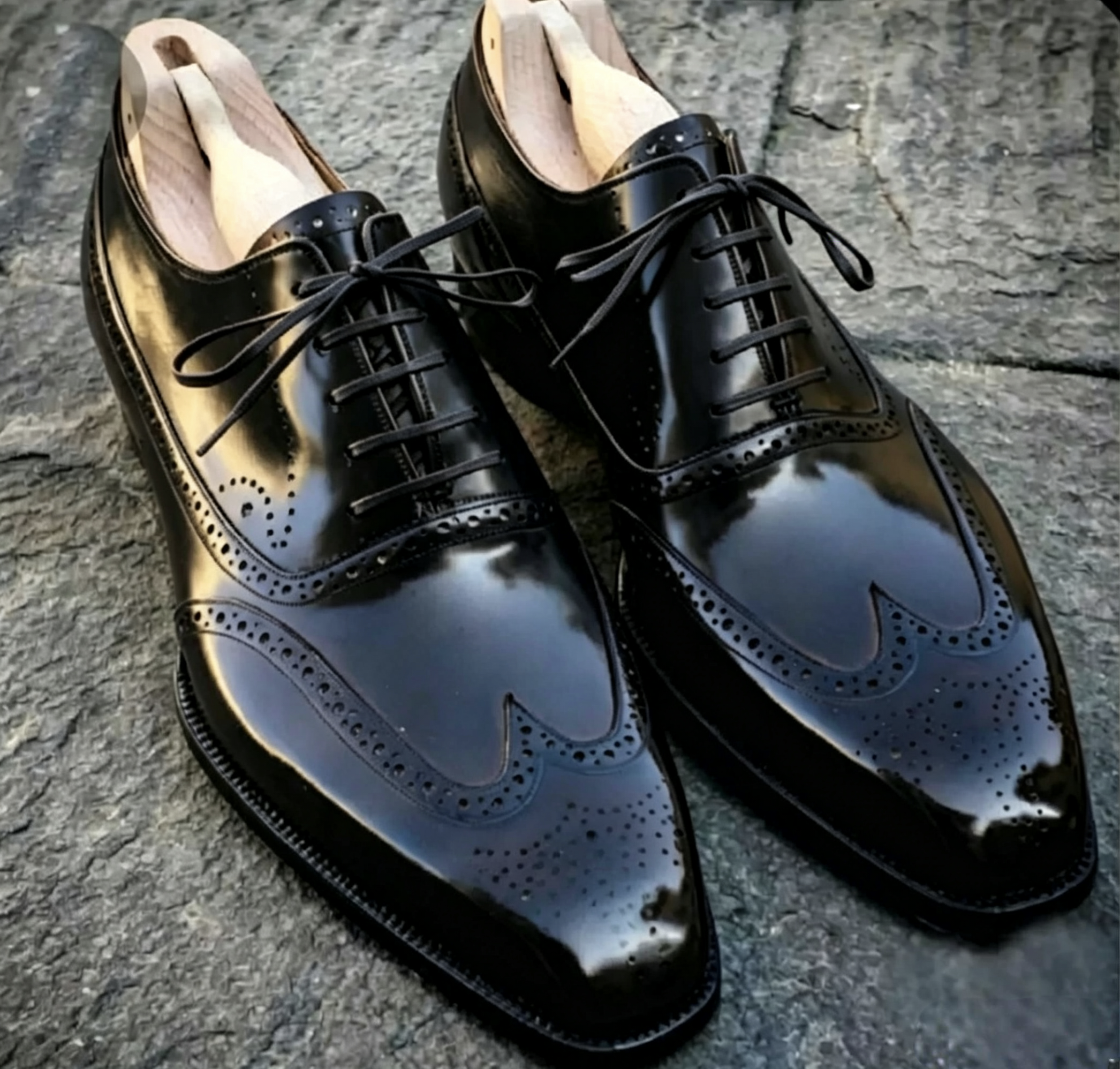 Investment-Grade Genuine Leather Oxford Brogues