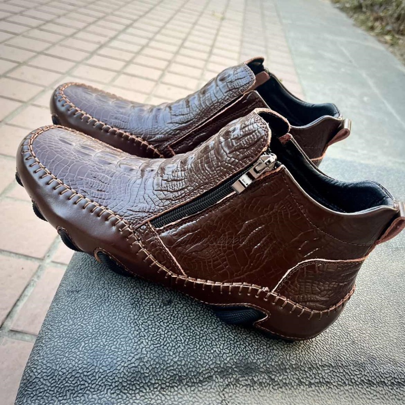 Croc-Print Lightweight Slip-resistant Ankle Boots-Colinshoes