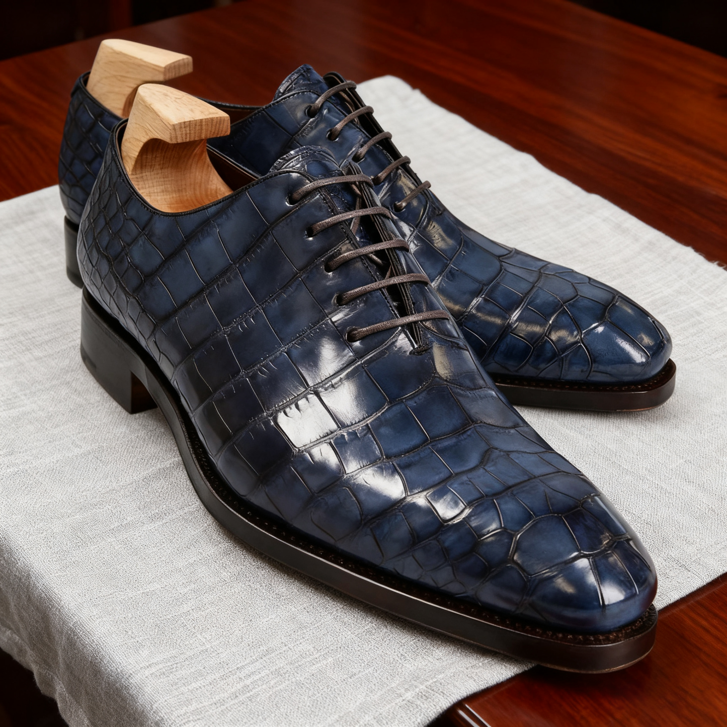Modern Power Crocodile Embossed Oxford Shoes