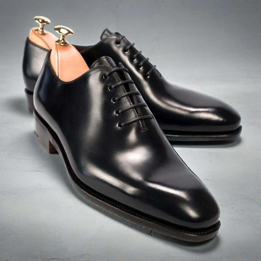 seamless one-piece leather construction.