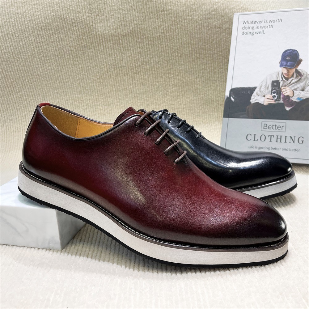 Modern Leather Derby Shoes with Statement Contrast Sole