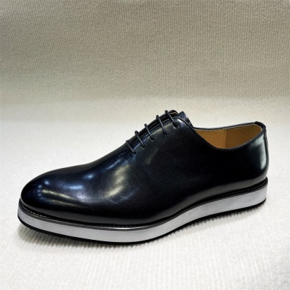 Modern Leather Derby Shoes with Statement Contrast Sole