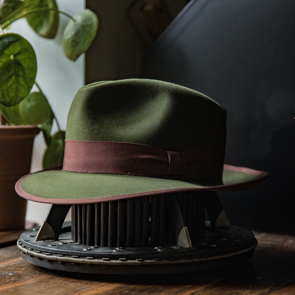 Classic Felt Cowboy Hat for Men & Women | Wide Brim Western Hat | Colinshoes