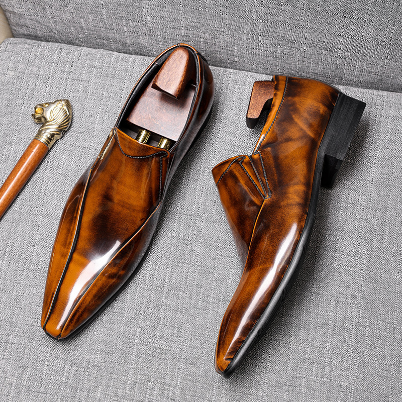 Dress Loafers with Sleek Shine and Classic Shape