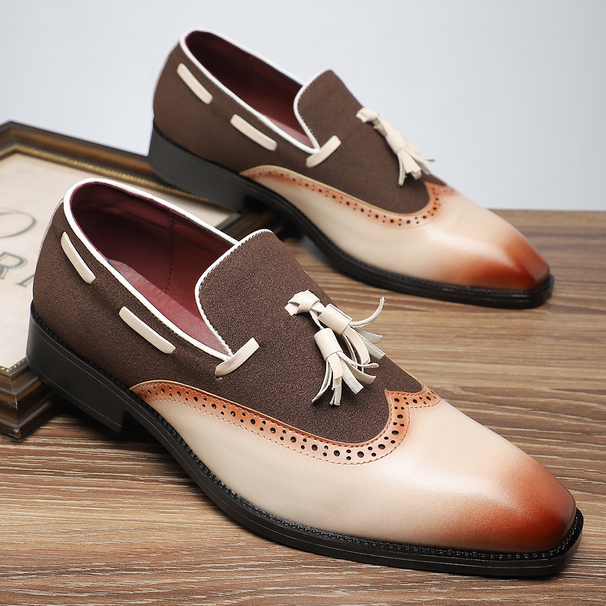Two-Tone Smart Casual Modern Tassel Loafer
