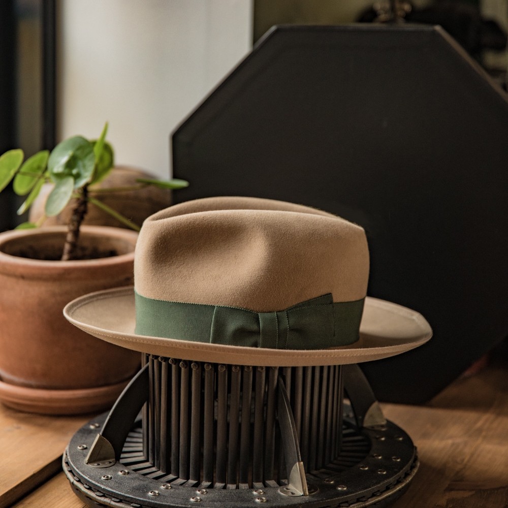 Timeless Wide Brim Cowboy Style Felt Western Hat